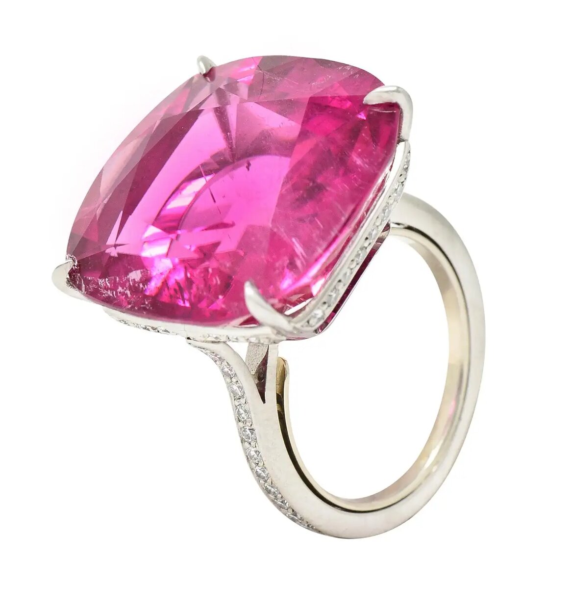Платиновое кольцо Paolo Costagli с крупным розовым турмалином и бриллиантом весом 31,81 карата.