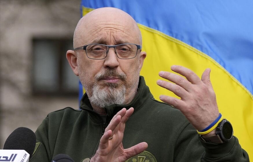    Зеленский уволил главу Минобороны Украины