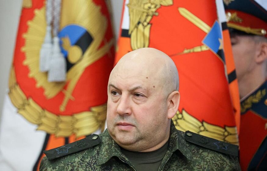    С сайта Минобороны пропали все упоминания о Суровикине
