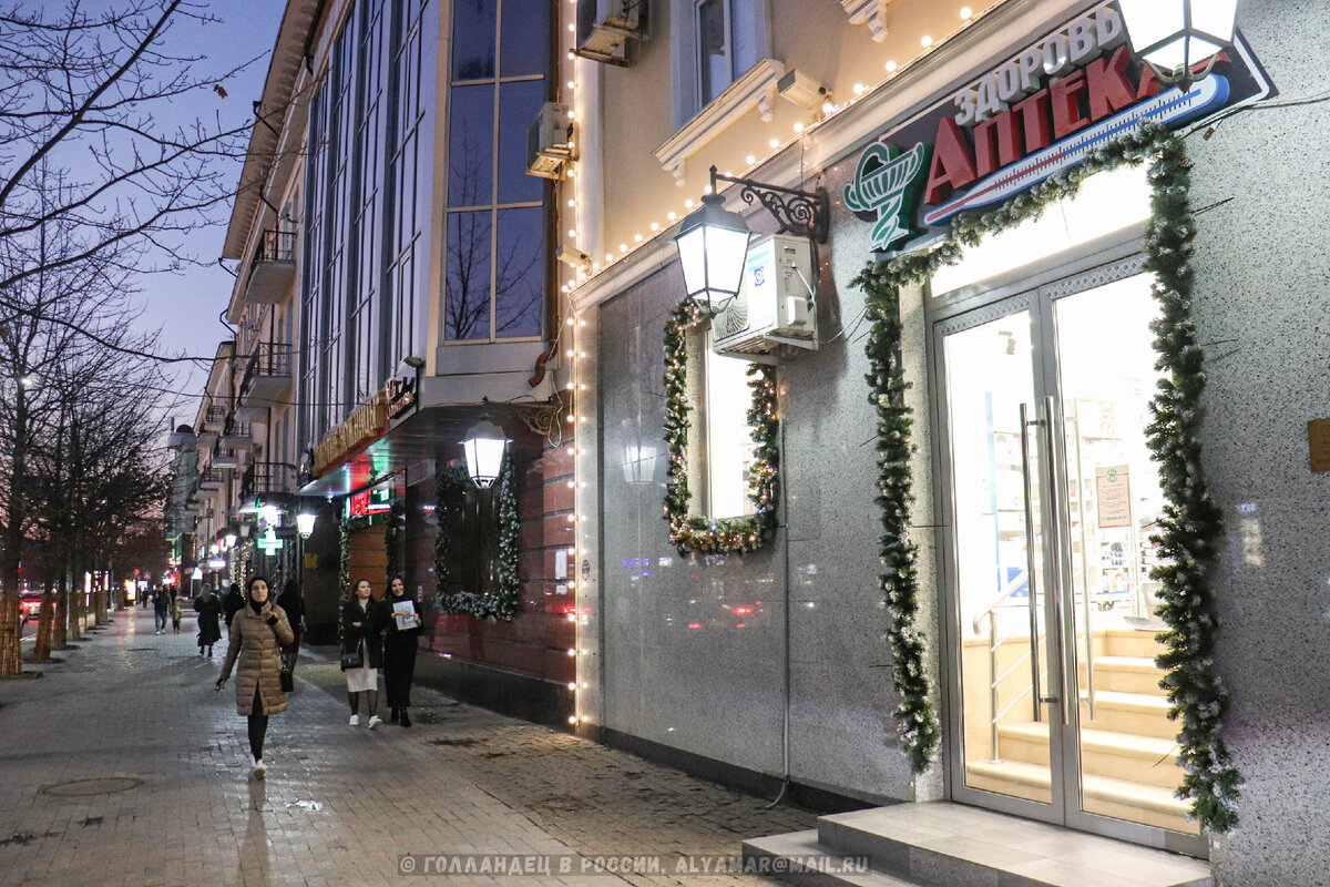Иногда аптеки в соседних домах. Фото: из личного архива