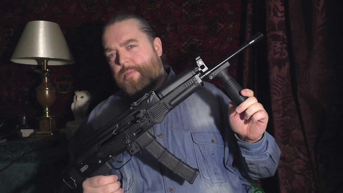 Александр Герцен (aka KPЬICA) рассказывает про тюнинг «Сайги-9»   