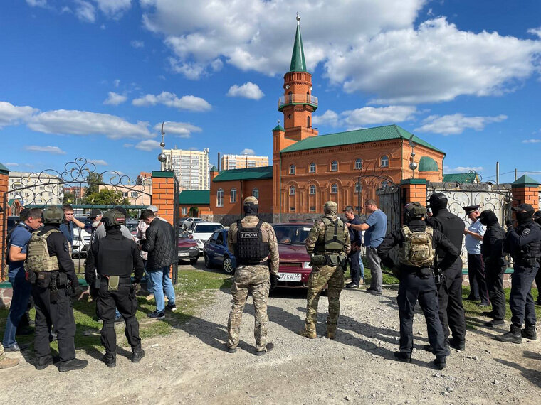    Курганские силовики устроили проверку в мечети Кургана