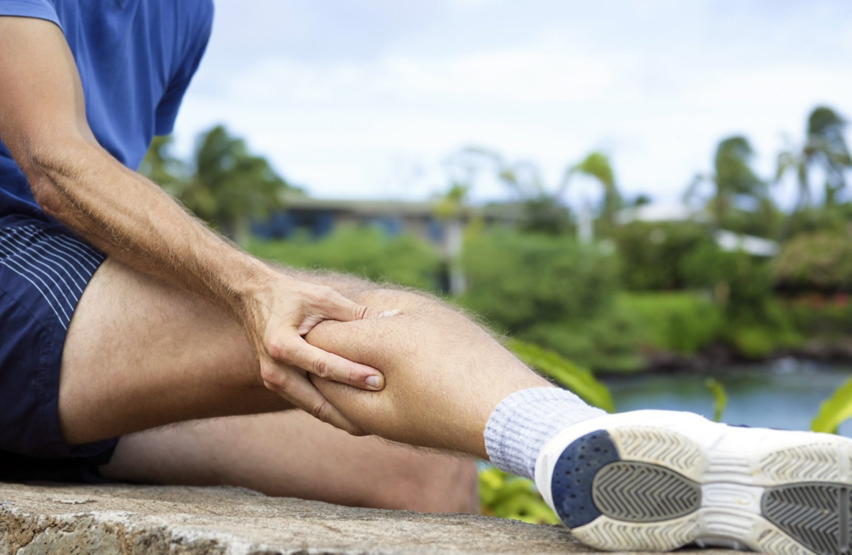 Ноги сводят судороги причины лечение у мужчин