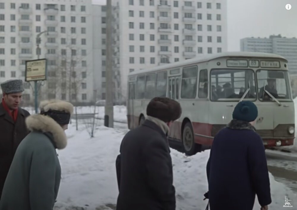 Лучший советский фильм 1971 года снимали в Средней Азии и Москве. Евгений Иванович Трошкин жил в доме по адресу Проспект Вернадского, 49.-6