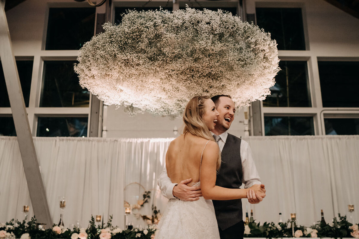 Фото с сайта https://greenweddingshoes.com