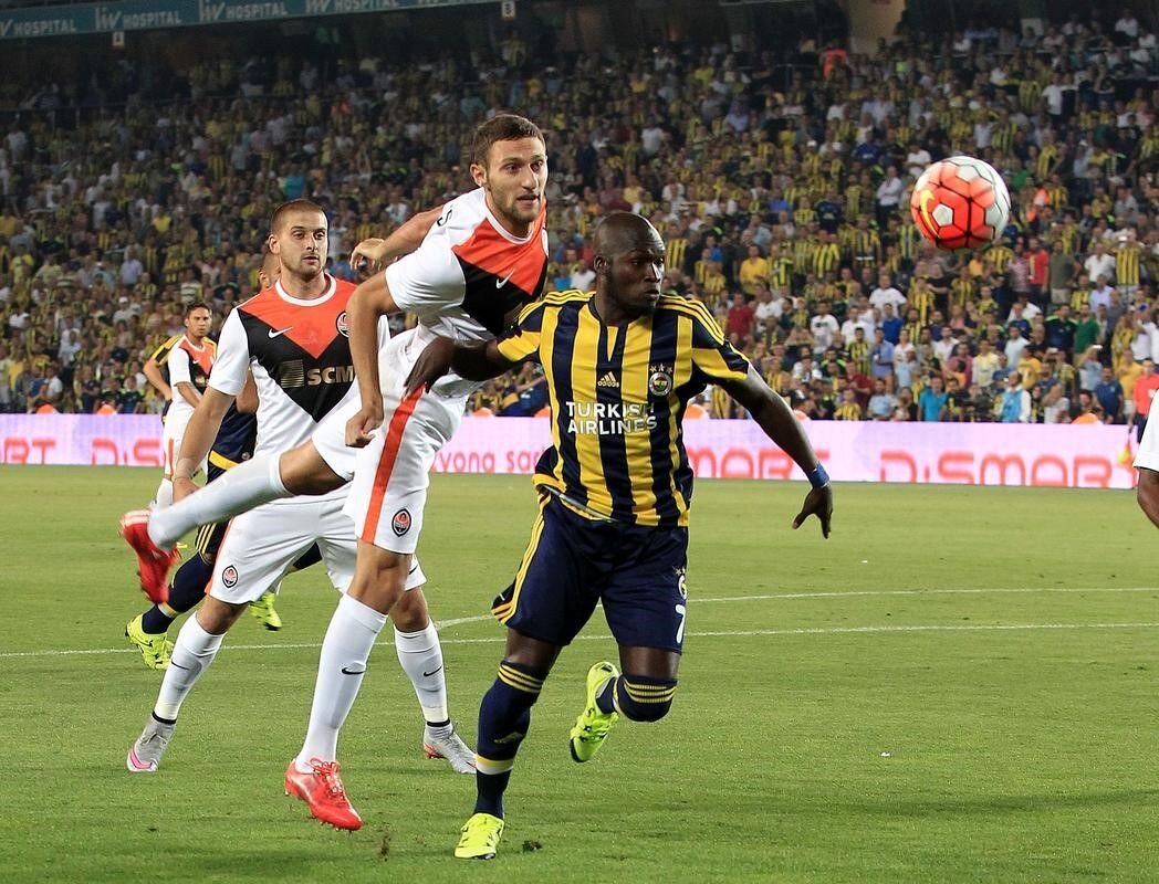 Матч 3-го раунда квалификации Лиги Чемпионов. Фенербахче - Шахтер