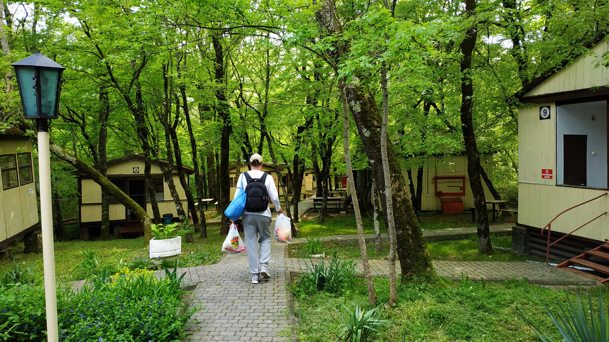 Изображения можно листать, на следующих карта