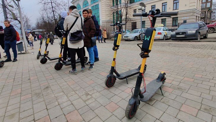 "Электрички" Whoosh на проспекте Ленина в Томске. Фото из интернета.