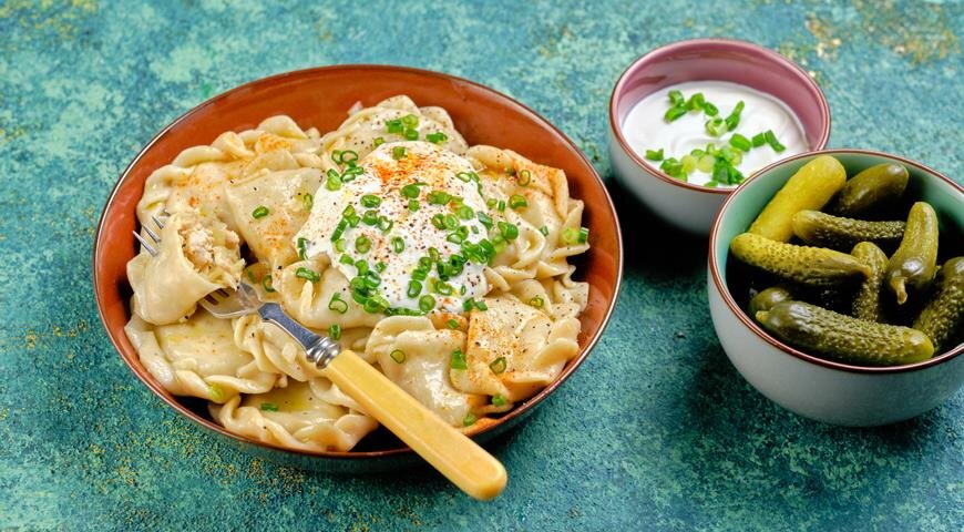 Больше рецептов пельменей и вареников см. на www.gastronom.ru