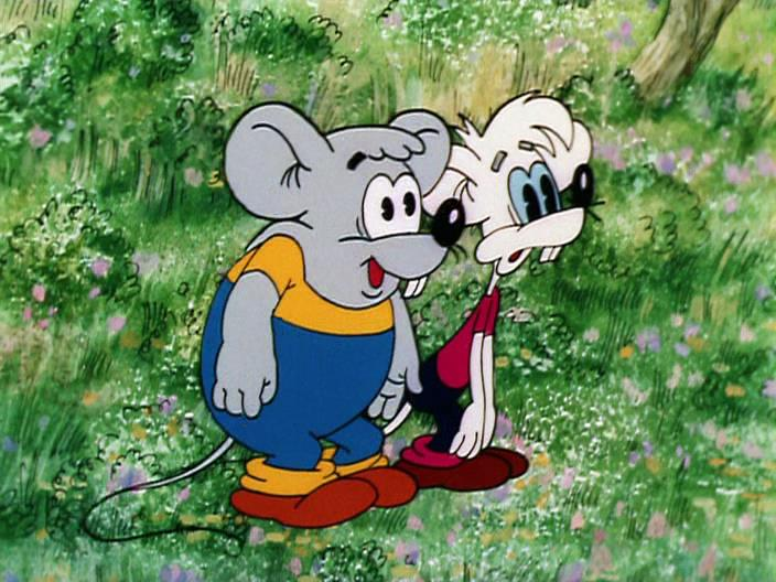 Один серый, другой белый, два весёлых мыша.