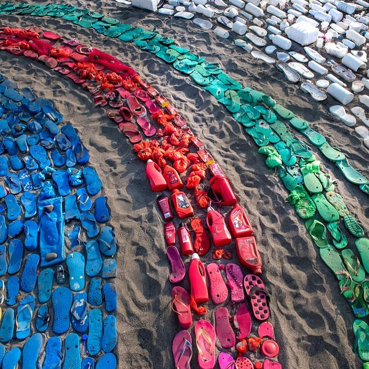 Instagram: @perpetualplastic 