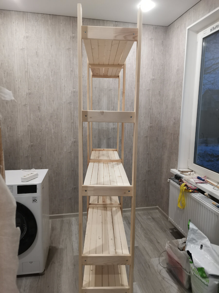 Вот такой стеллаж в сборке, но ещё не шлифовали и не красили.