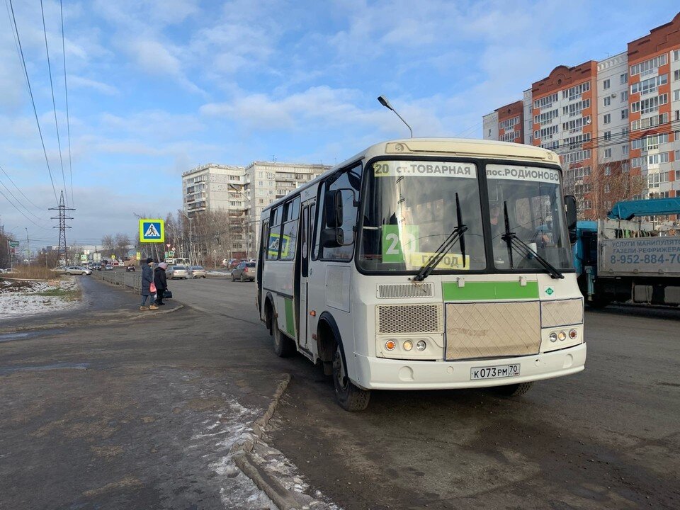     В Томске не изменили схему маршрутов №20 и №510 на улице Суворова в связи с ремонтом, который должен проводить "Томскводоканал". Ксения Высотина