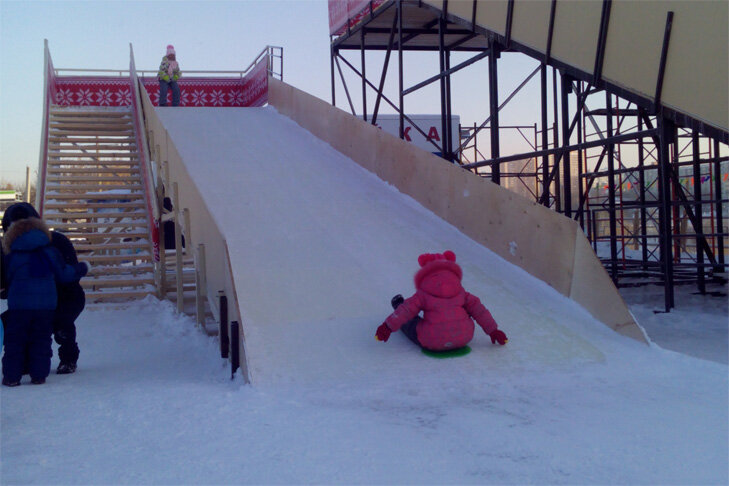    Горки приравняли к аттракционам. Фото VN.ru