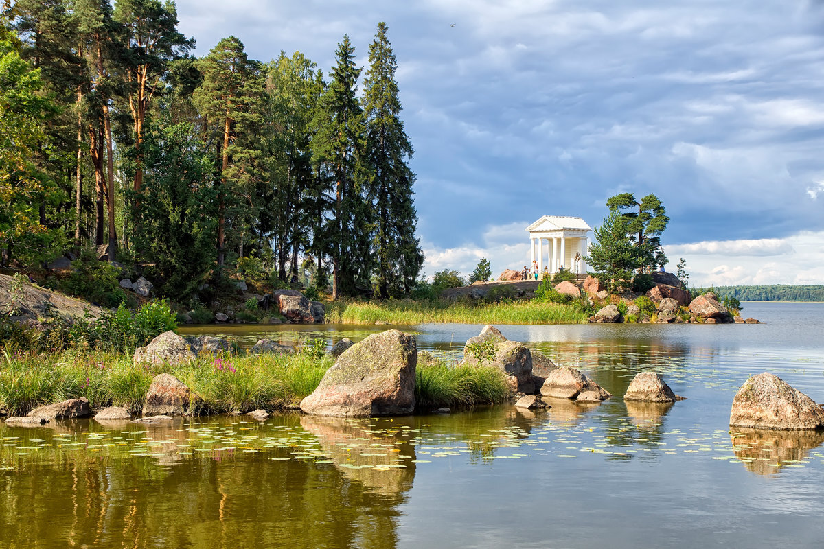 Фото парка монрепо в выборге летом