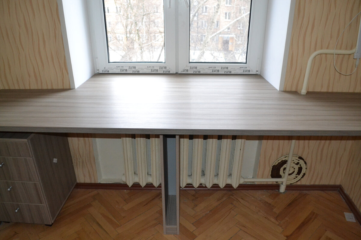 В сети интернет владельцы пластиковых окон часто задают вопрос: «Почему, когда стояли старые деревянные окна, на них не было конденсата. После установки окон ПВХ на них появляется конденсат.-8