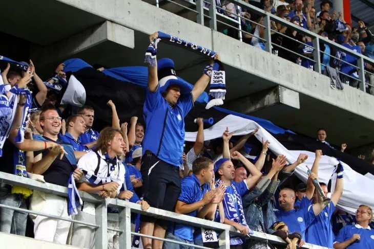    Абсурд теперь норма. Почему жаль Карпина и эстонских футболистов Фото #2