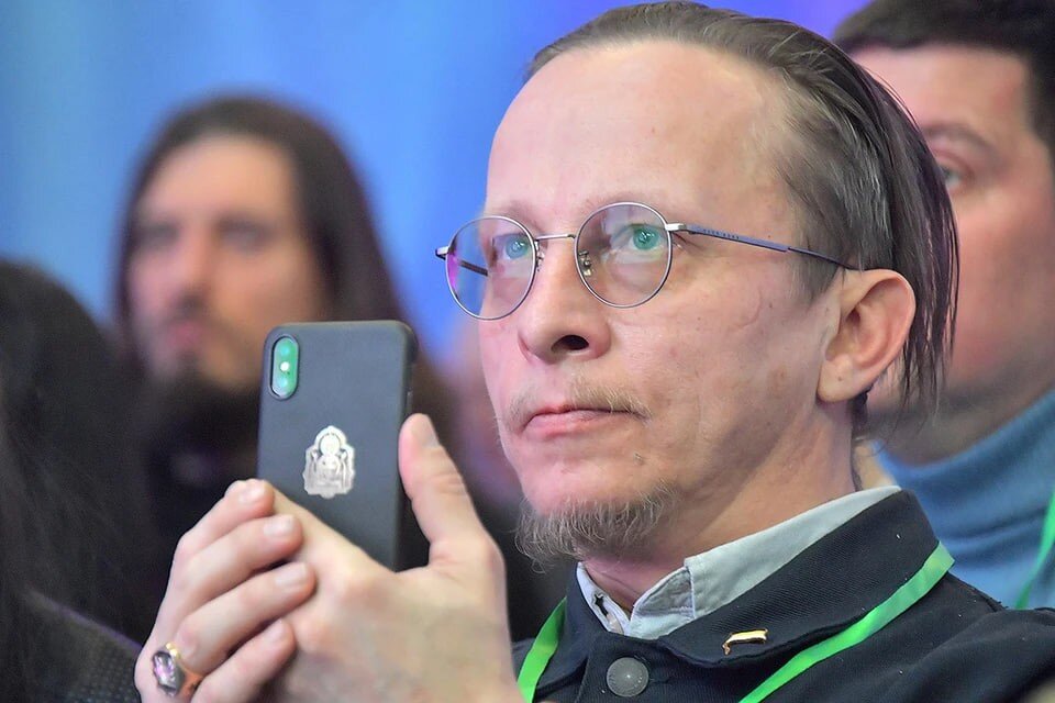    Охлобыстин заявил, что не испытывает неприязни к своему крестнику Владимир ВЕЛЕНГУРИН