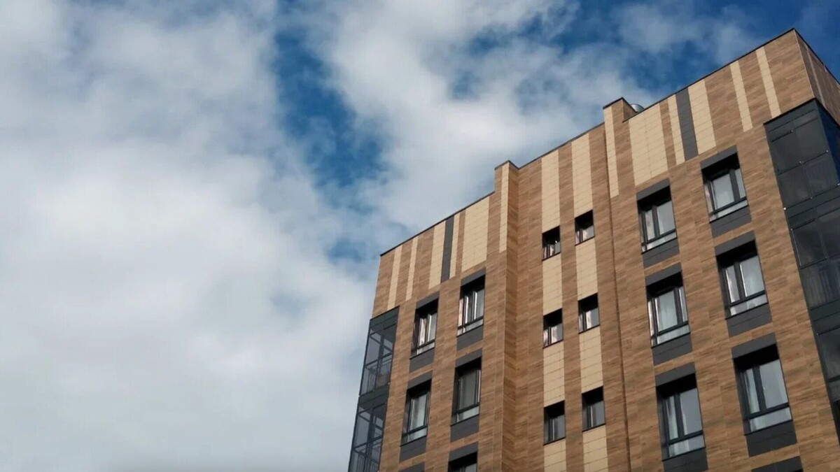     Депутаты Государственной Думы РФ предложили отменить обязательность выделения детям доли в жилье, купленном с использованием материнского капитала. В том числе это может коснуться случаев, когда средства пошли на погашение ипотеки. Об этом пишут «Известия».