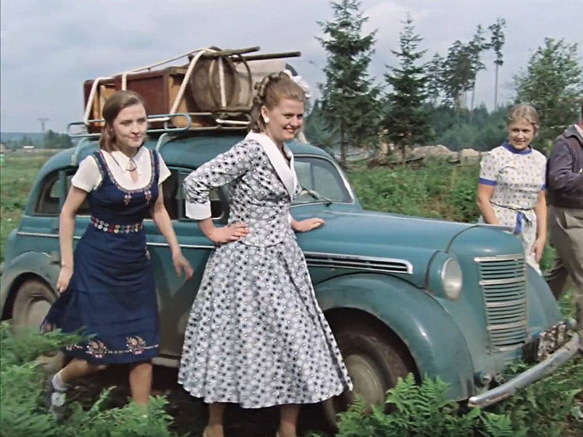 Вера Алентова, Ирина Муравьева и Раиса Рязанова в фильме "Москва слезам не верит", 1980