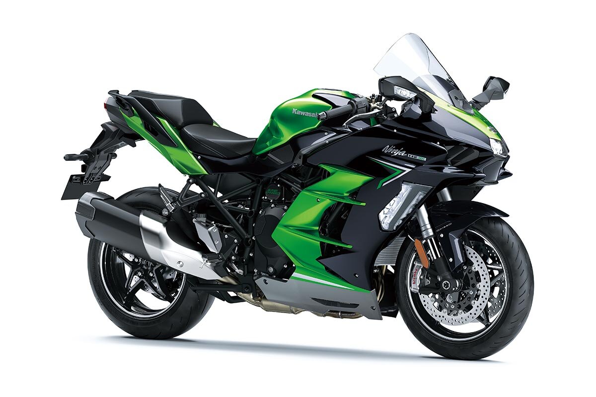 Новые мотоциклы 2023 года. Kawasaki Ninja h2 SX se. Мотоцикл Kawasaki Ninja h2. Kawasaki h2 SX 2022. Мотоцикл Кавасаки 2022.