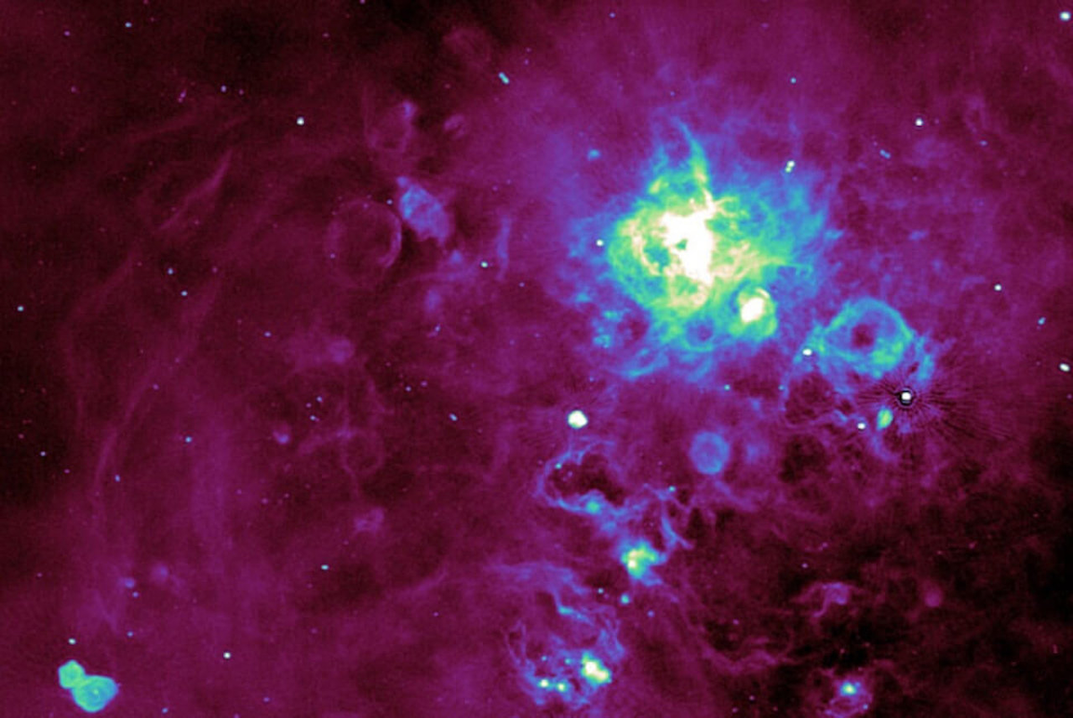 Исследование далеких галактик.