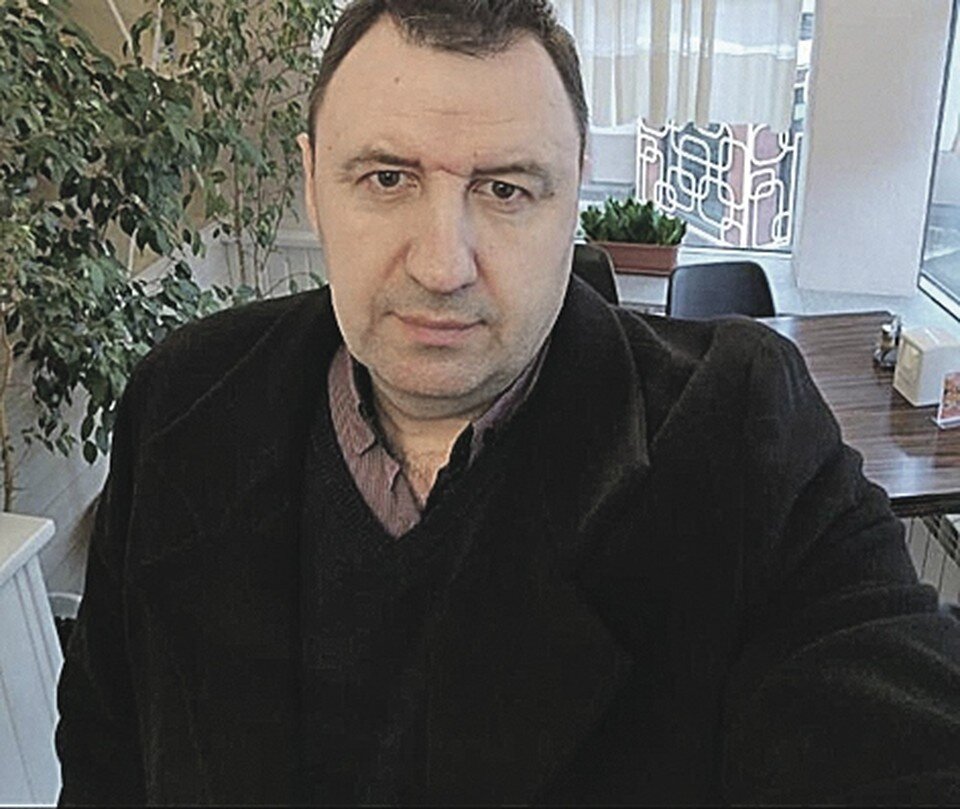     Виктор Иващенко.