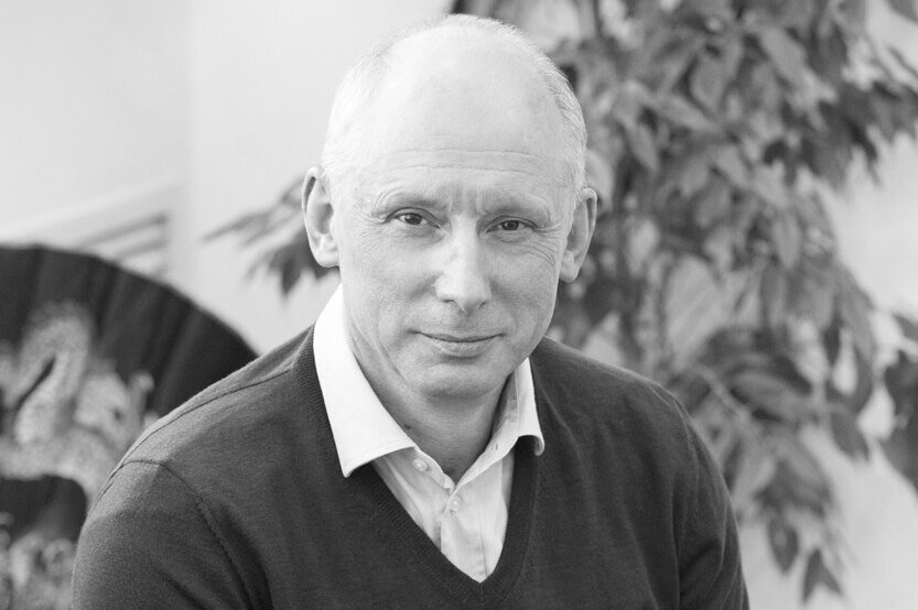     Утонул за рулем машины в озере основатель сети магазинов одежды Sela Борис Остроброд