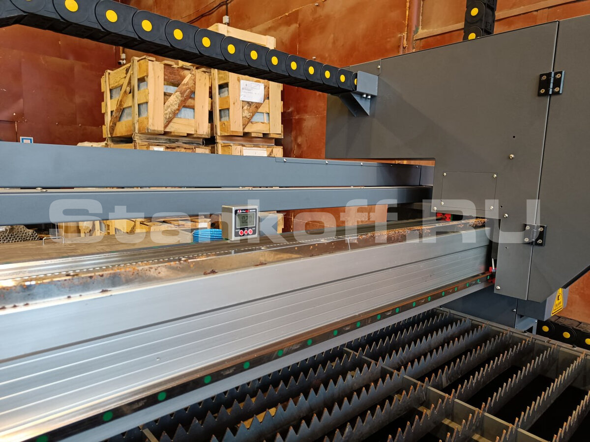 Литой алюминиевый портал

