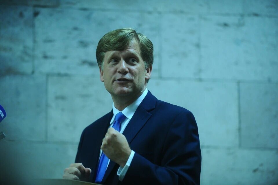     Экс-посол США Майкл Макфол заявил, что время работает не в пользу Украины  GLOBAL LOOK PRESS