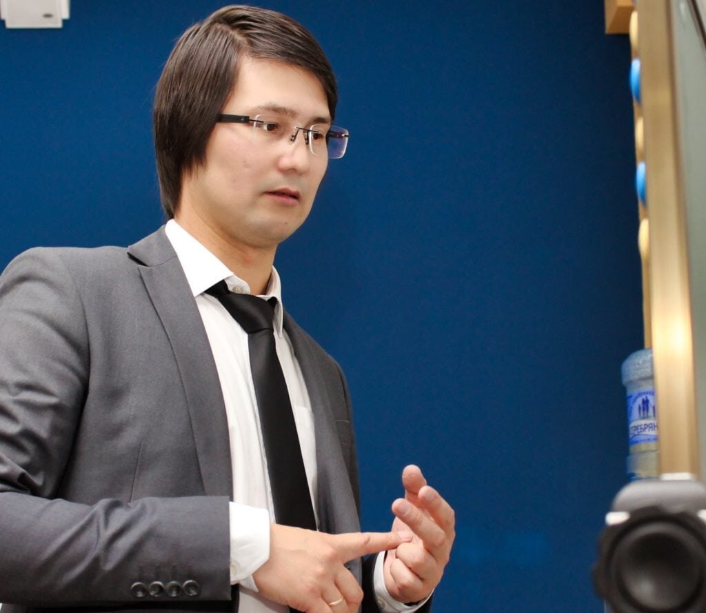    zonakz.net Жуман Кииков