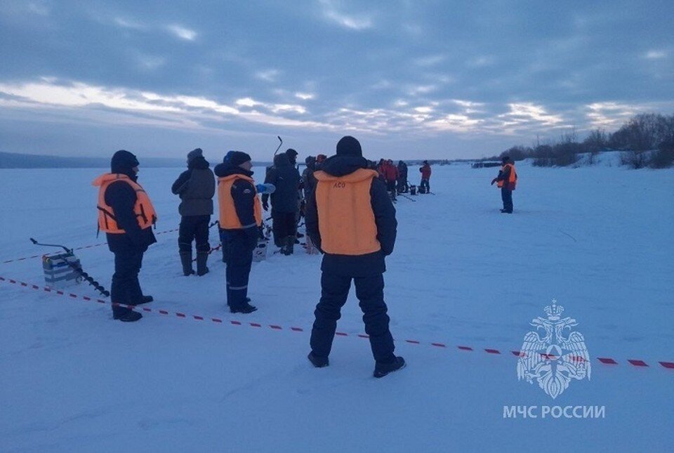     Два человека провалились под лед и утонули в Нижегородской области.  ГУ МЧС по Нижегородской области