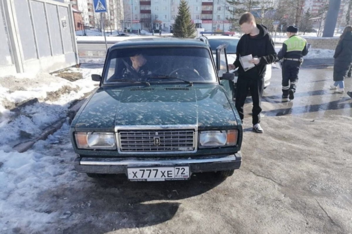    Тоболяк приехал сдавать экзамен в ГИБДД на авто с подложными номерами