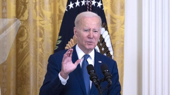    Байден: нападавшая в Нэшвилле использовала два АК-47 Сергей Бунеев