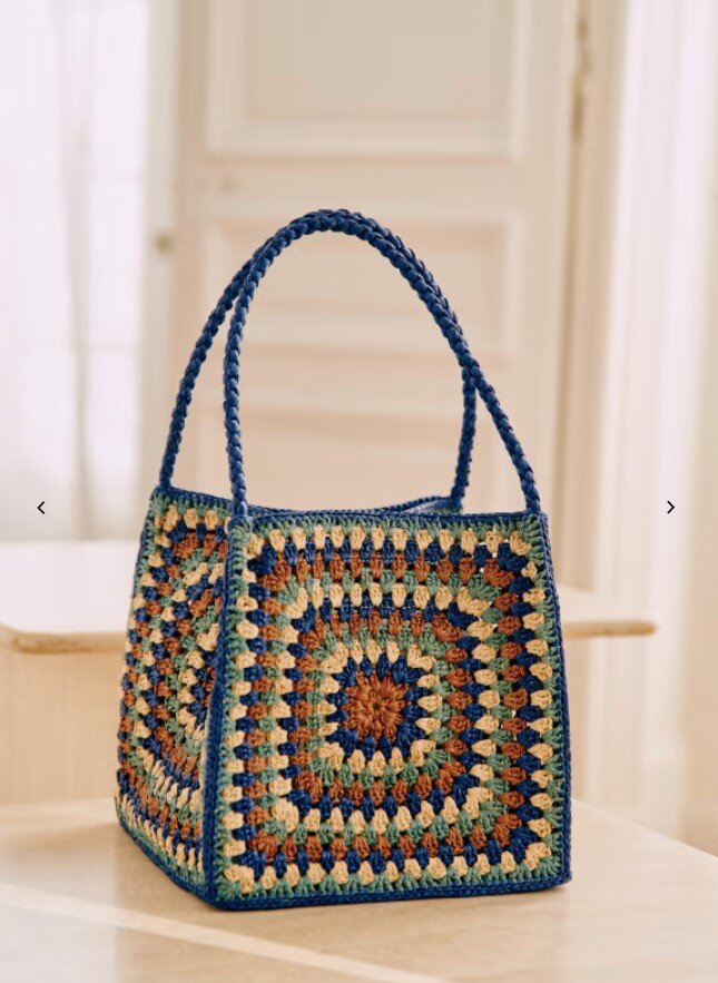 Сумка от бренда Sezane