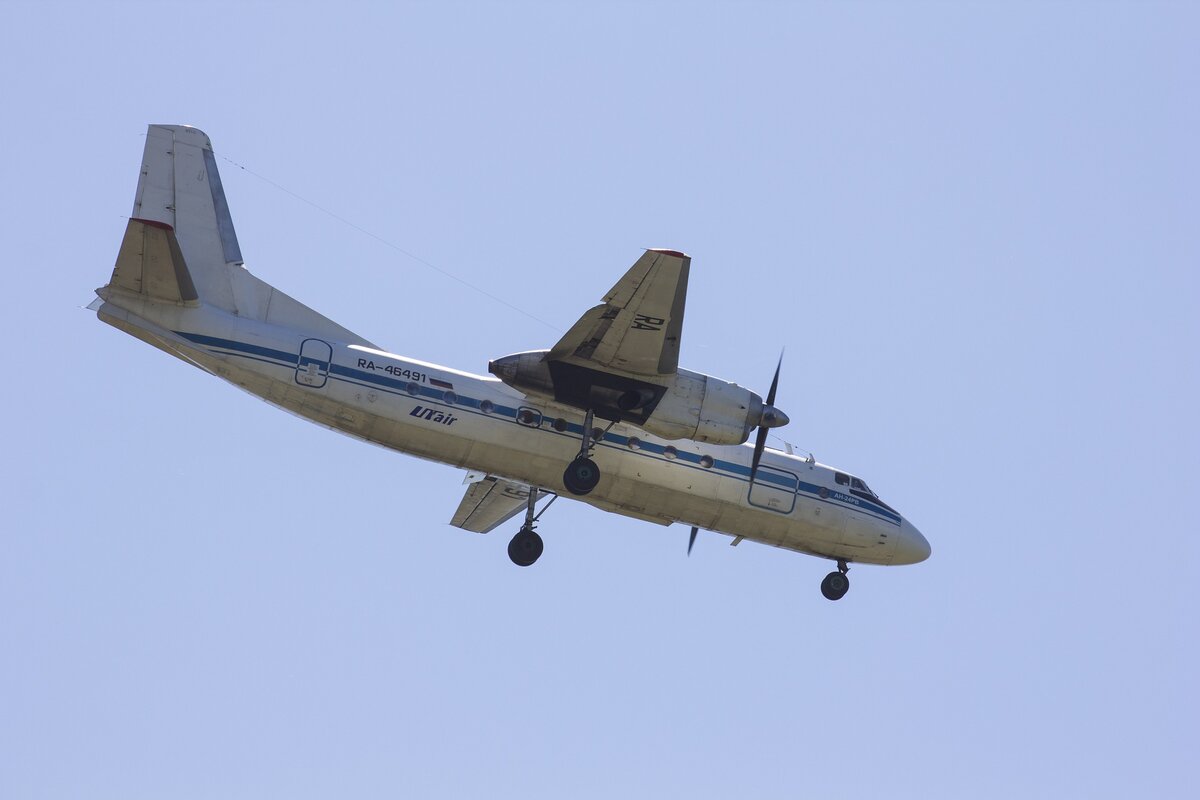 Самолет Ан-24