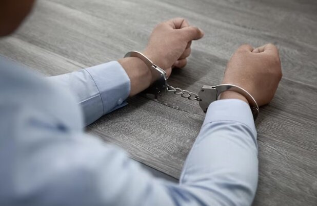    Бывшего инспектора госпожнадзора Сургута отправили в колонию на восемь лет