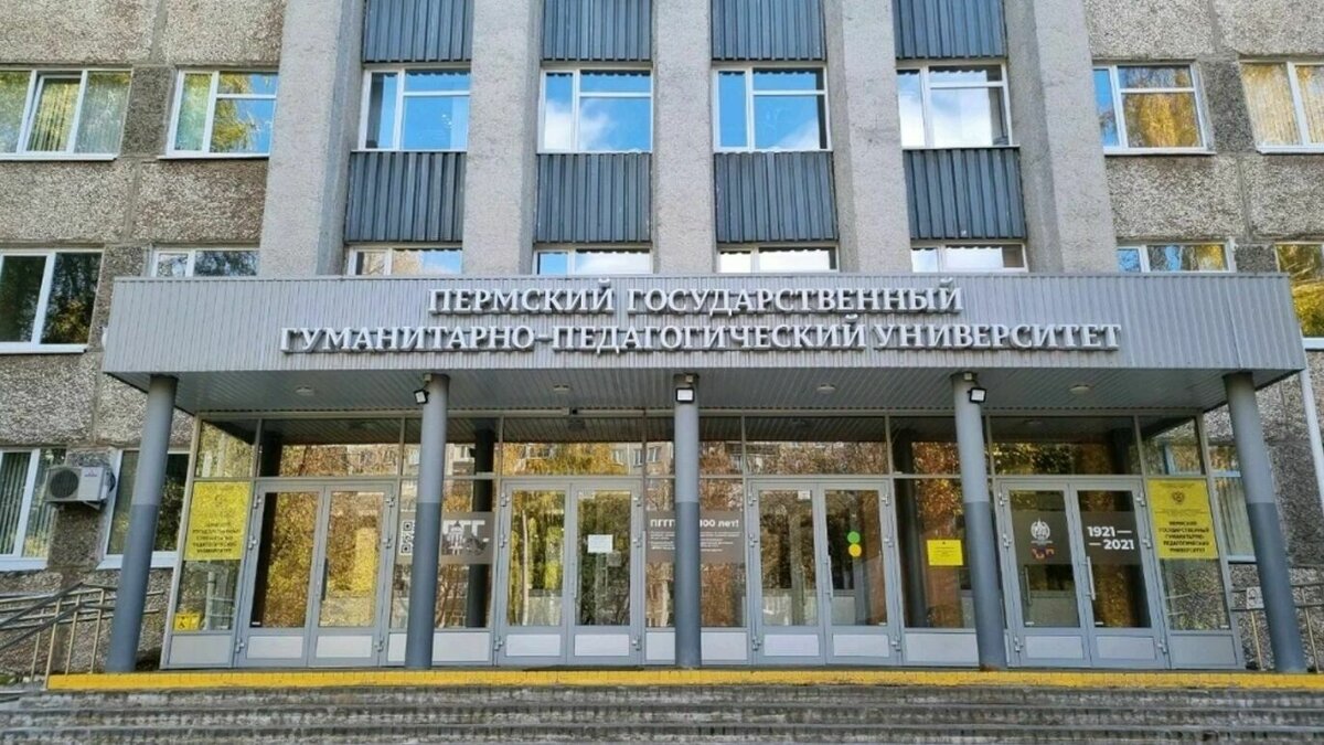     Из сотрудников университета обвиняемыми являются два человека: Борис Крузе и Константин Безукладников.