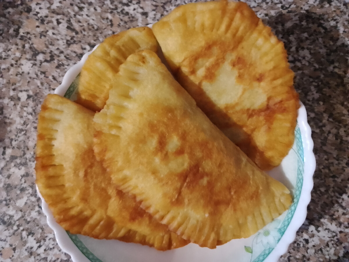 Чебуреки на кипятке