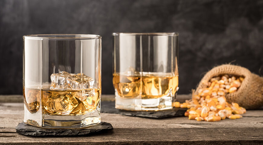 Бурбон – одна из разновидностей виски, для производства которой обязательно используется кукуруза