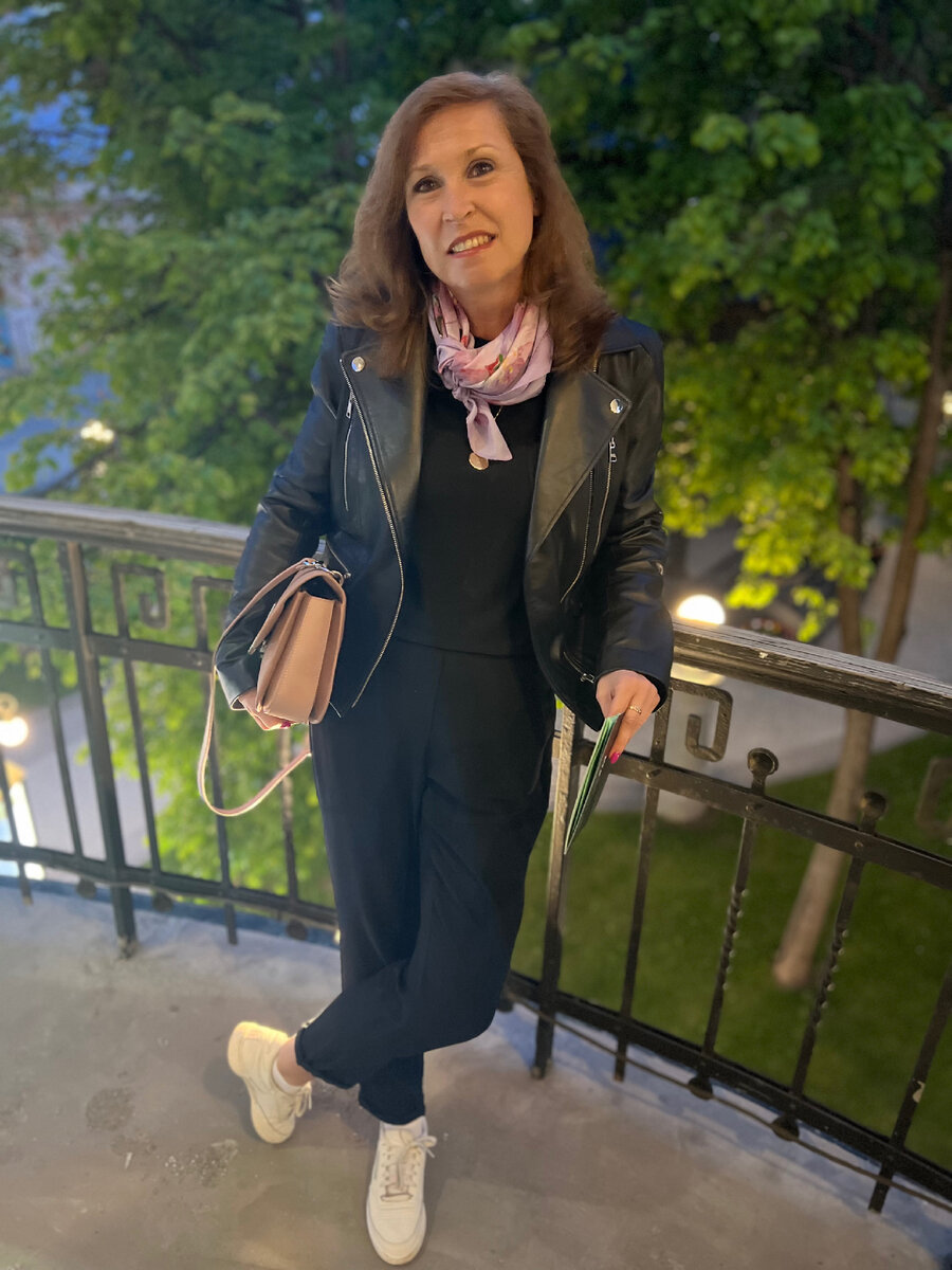 На балконе в Новой Опере. Антракт. Фото автора