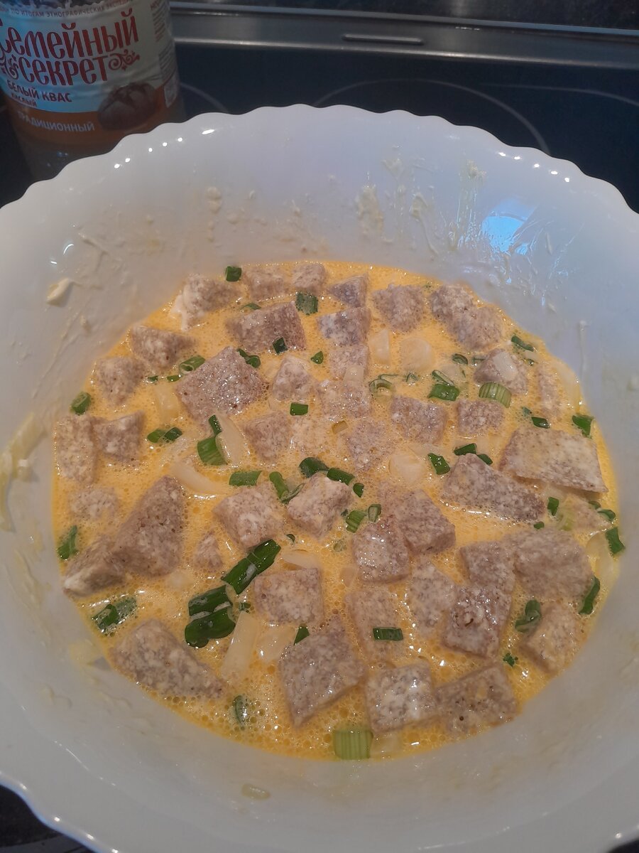 Кушай тюрю. Кушай тюрю. Кушай ваня тюрю. Тюря. Тюря.