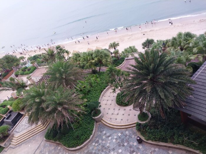 Фото корреспондента Vostok.Today. В Китае точно есть, где отдохнуть