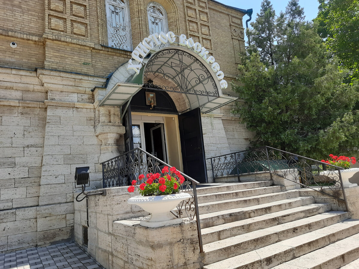 Лазаревский храм в Пятигорске