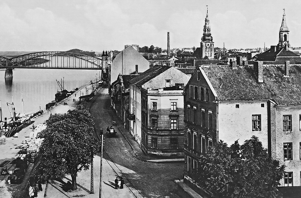 советск (tilsit). советск (tilsit). советск (tilsit). советск калининградской области 70-80 годы. тильзит немецкая улица.