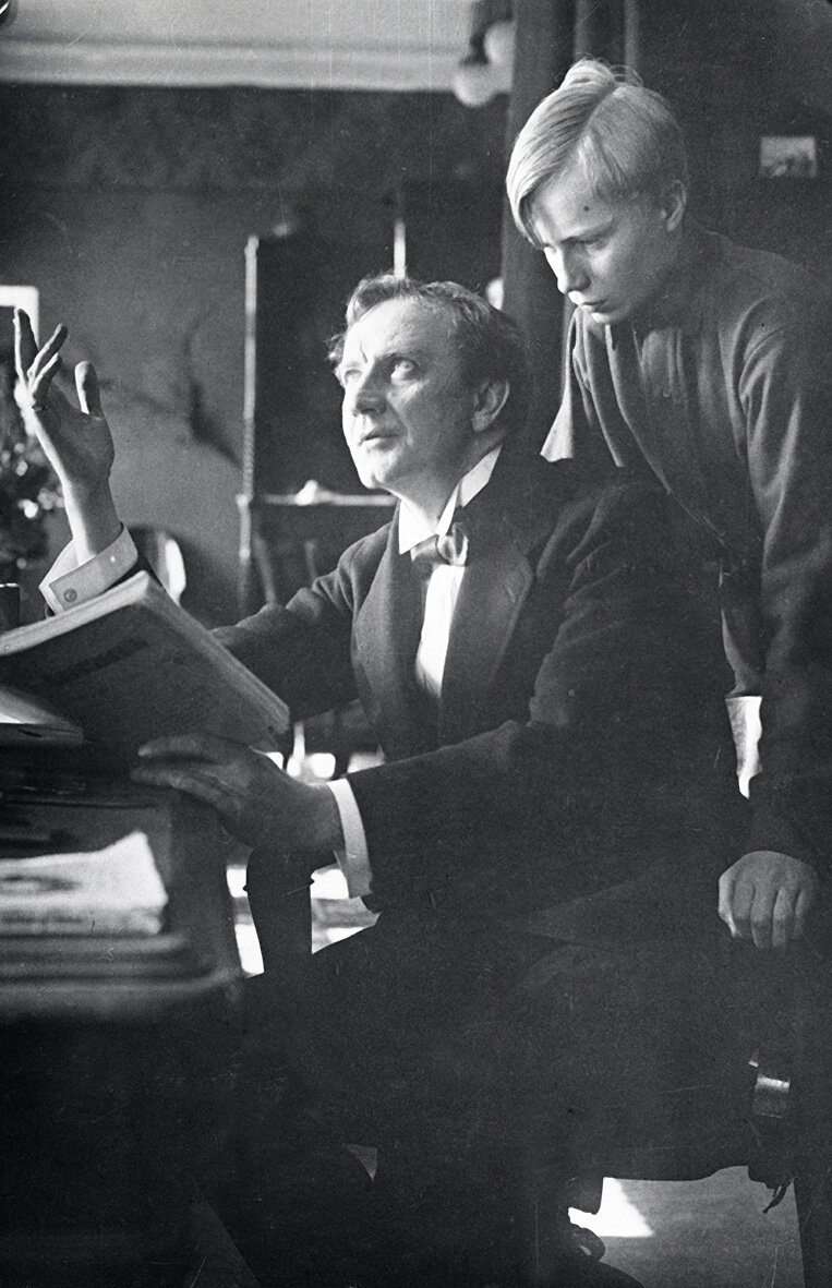 Василий Качалов с сыном Вадимом