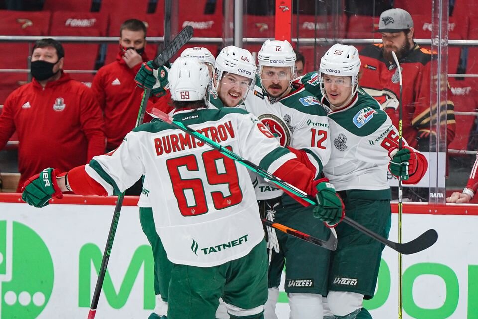 Вот такой простой гол проворонила команда Авангарда.