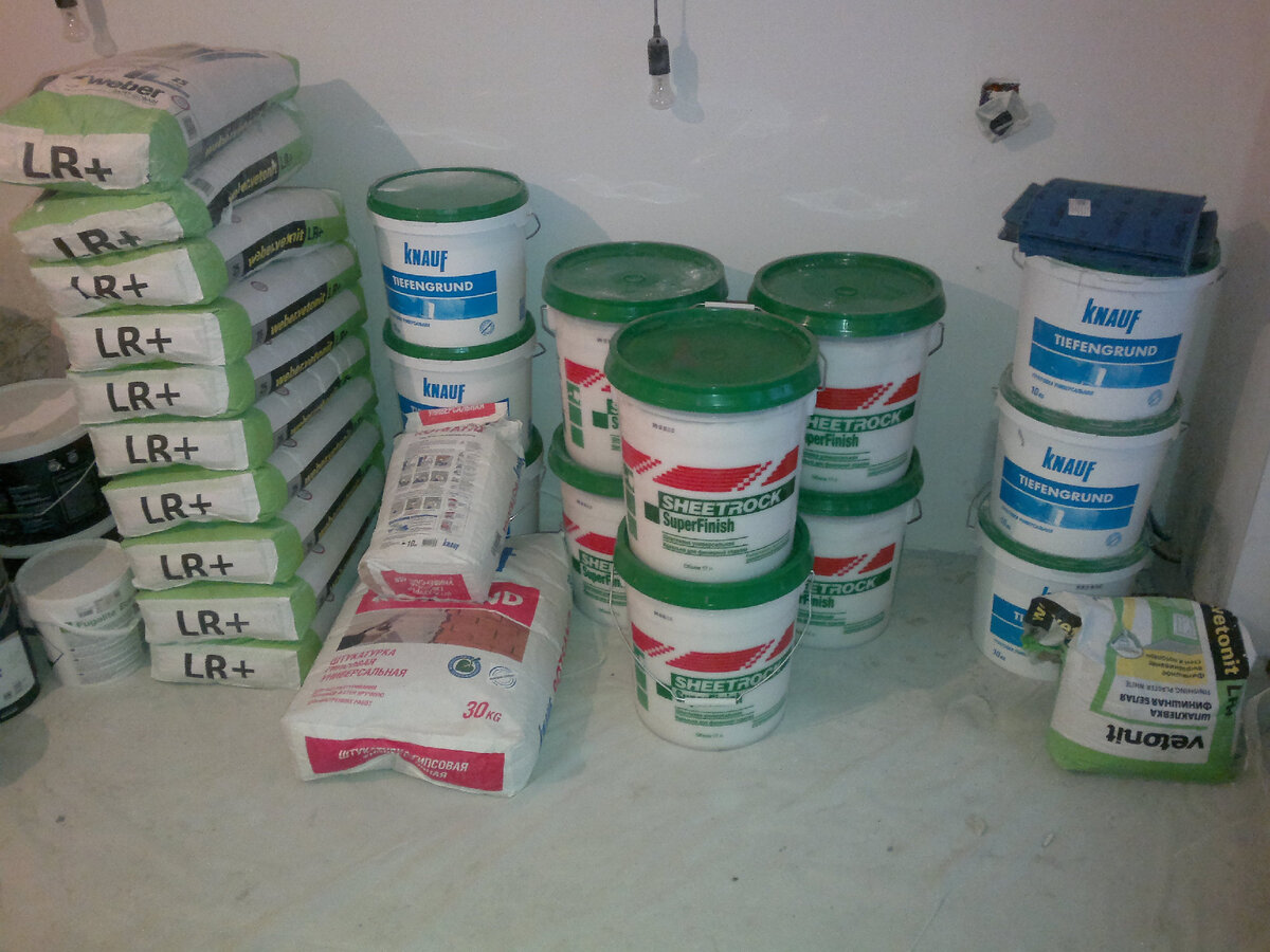 Материал с рынка Каширский двор с просроченным сроком годности вряд ли пригодится для ремонта квартиры. Придётся менять.