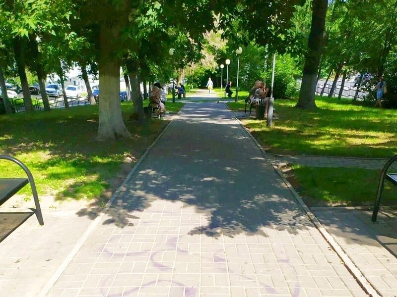    В пространстве появятся пешеходные дорожки, фонари, скамейки и много зелени Арина Полтанова