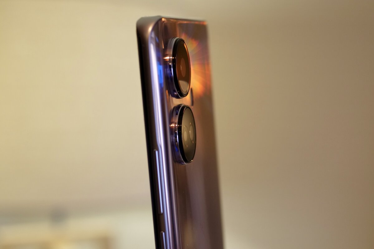 Realme 10 Pro+ имеет систему из трёх камер